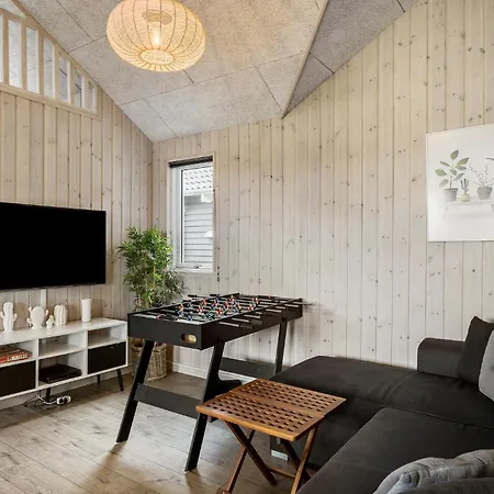 Feriehus Amazing In With Sauna